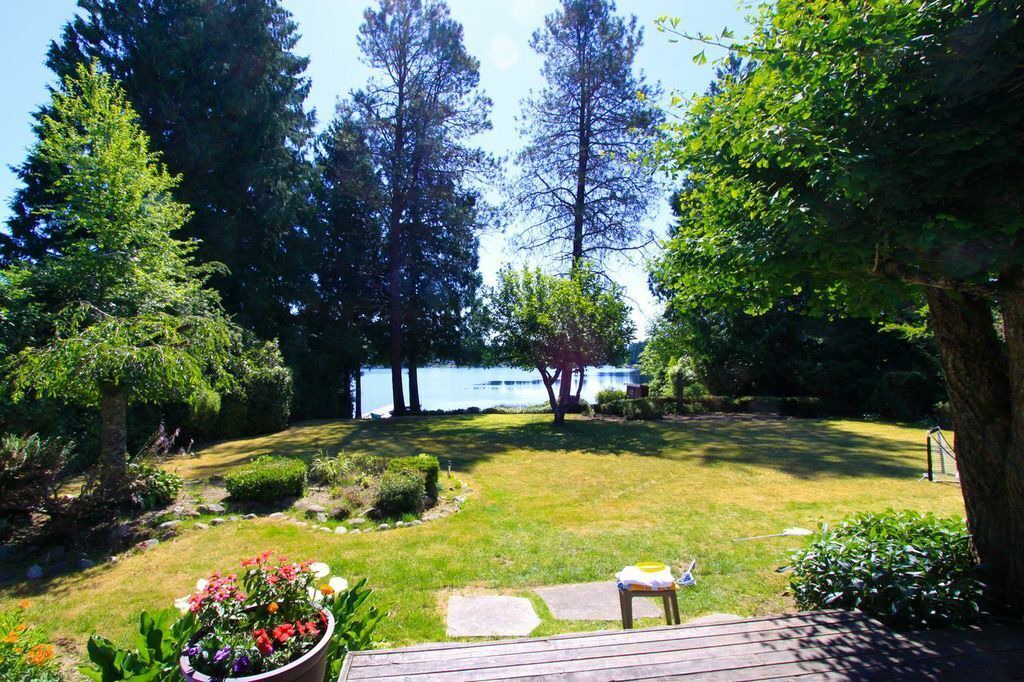 Photo of Outdoor in Lake Morton-Berrydale