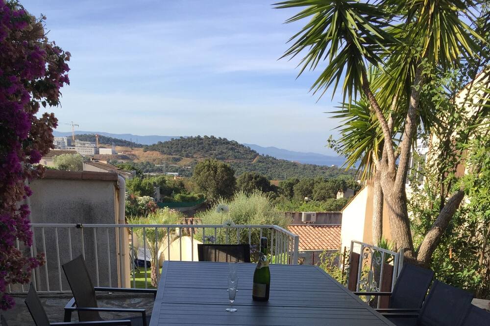 Photo of Patio Balcony in Mezzavia
