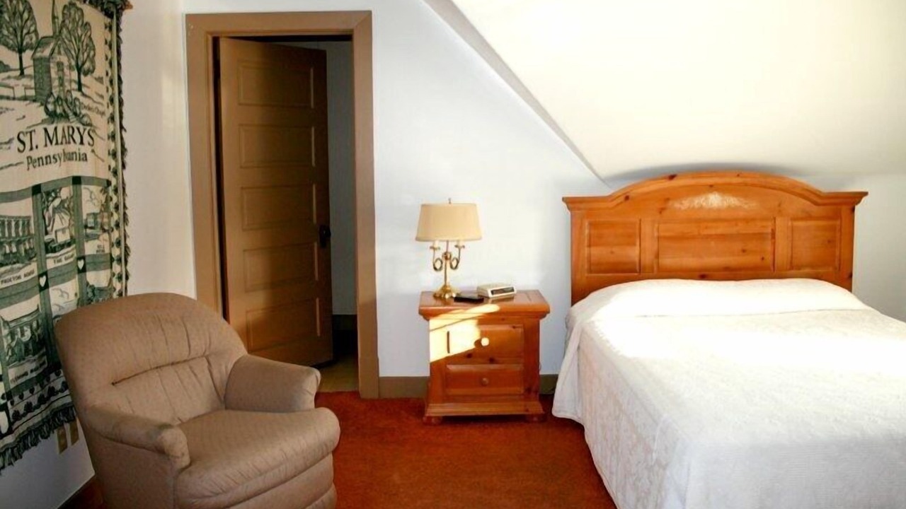 Photo of Bedroom in St. Marys
