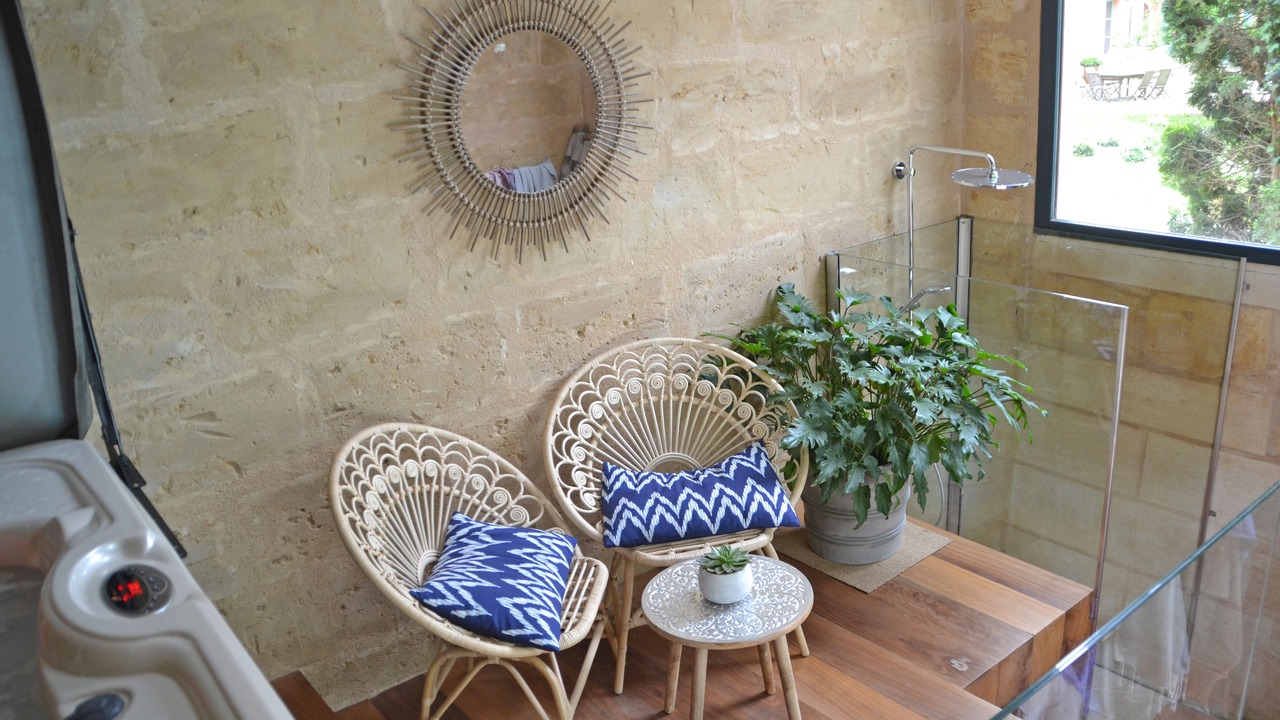 Photo of Others in Leognan