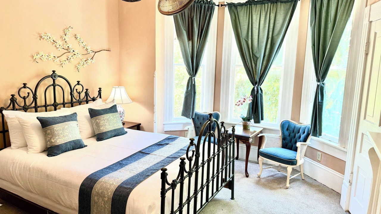 Photo of Bedroom in Eastman