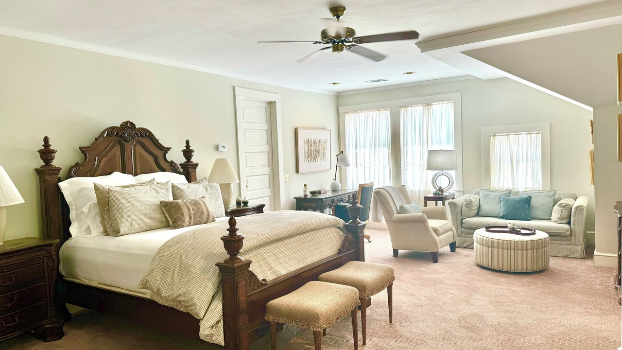 Photo of Others in Eastman