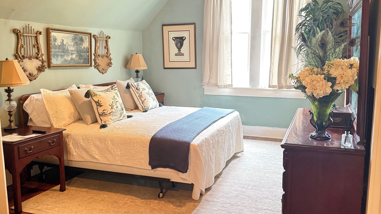 Photo of Others in Eastman