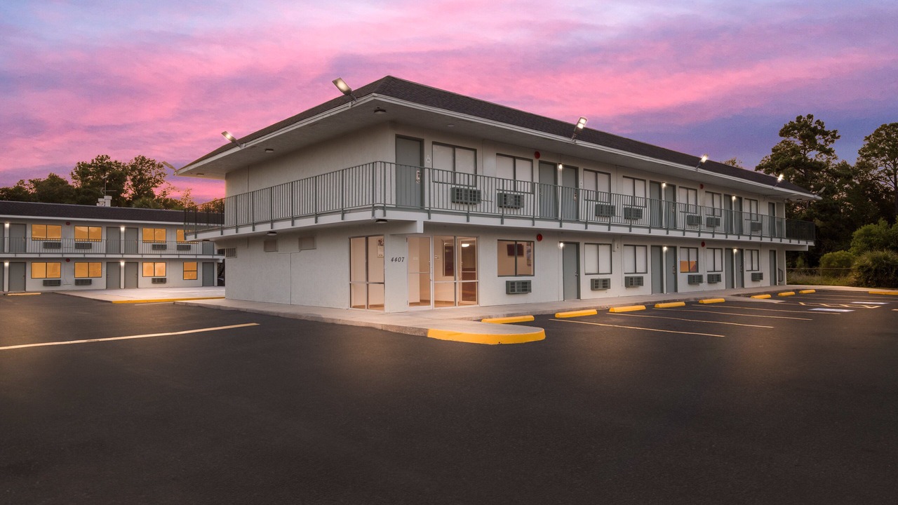 Photo of Outdoor in Orange