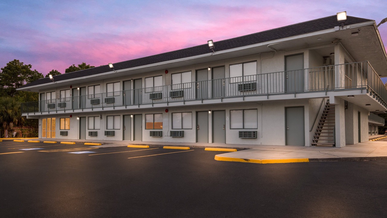 Photo of Outdoor in Orange