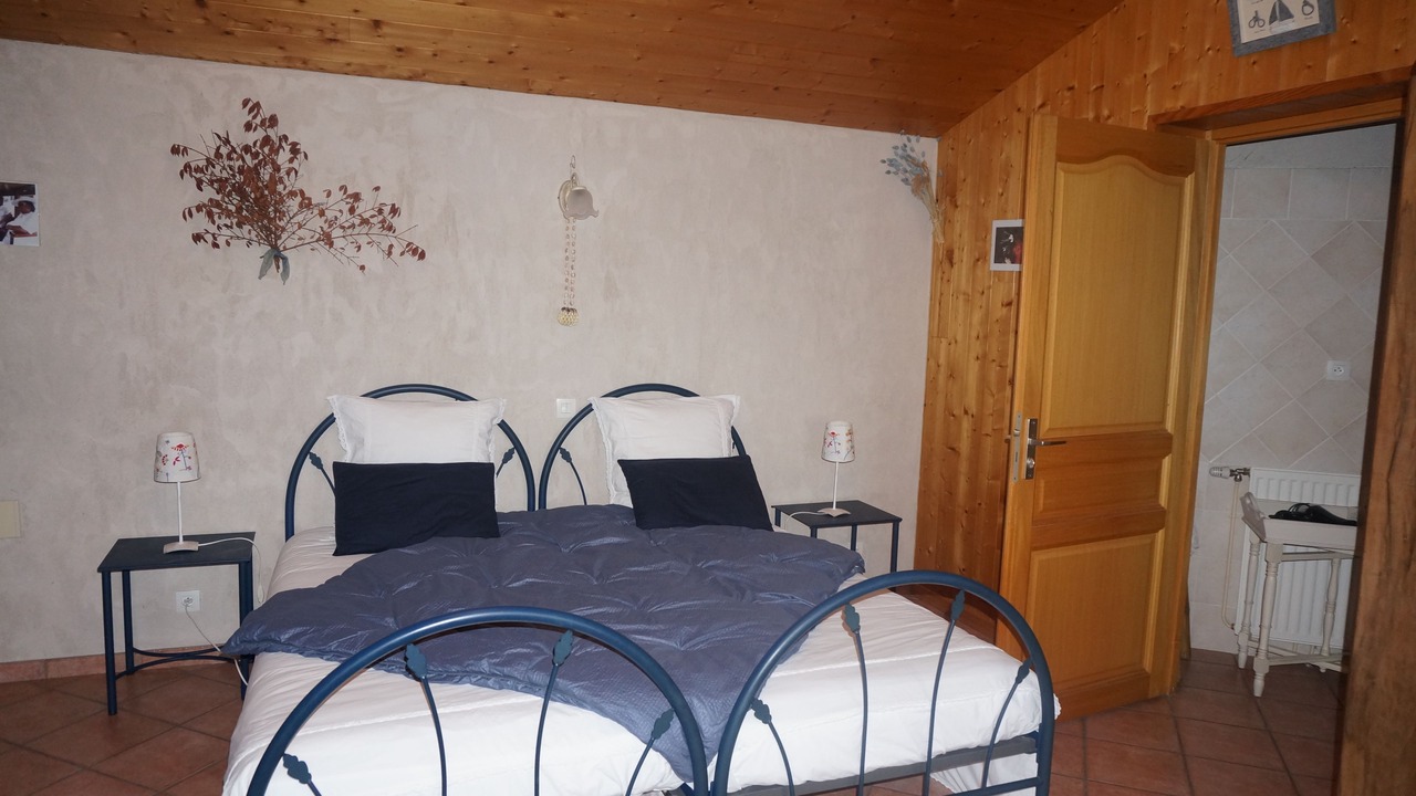 Photo of Bedroom in Montromant