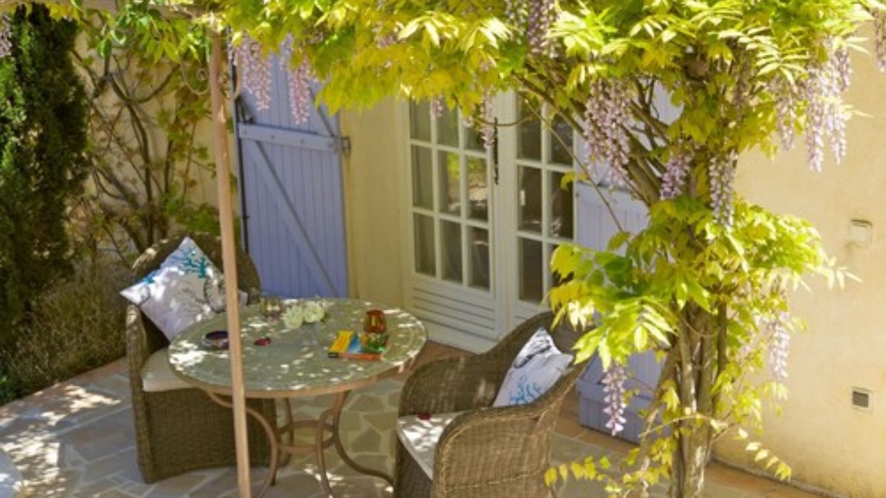 Photo of Bedroom in California - Pezou