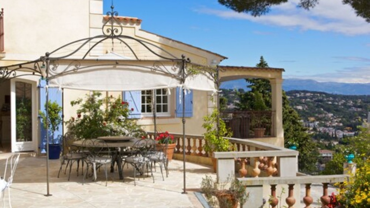 Photo of Patio Balcony in California - Pezou