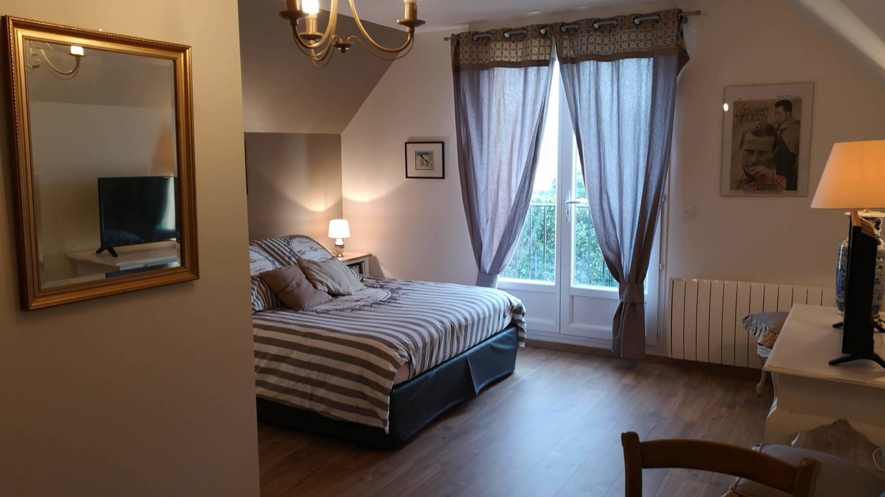 Photo of Bedroom in Trouville-sur-Mer