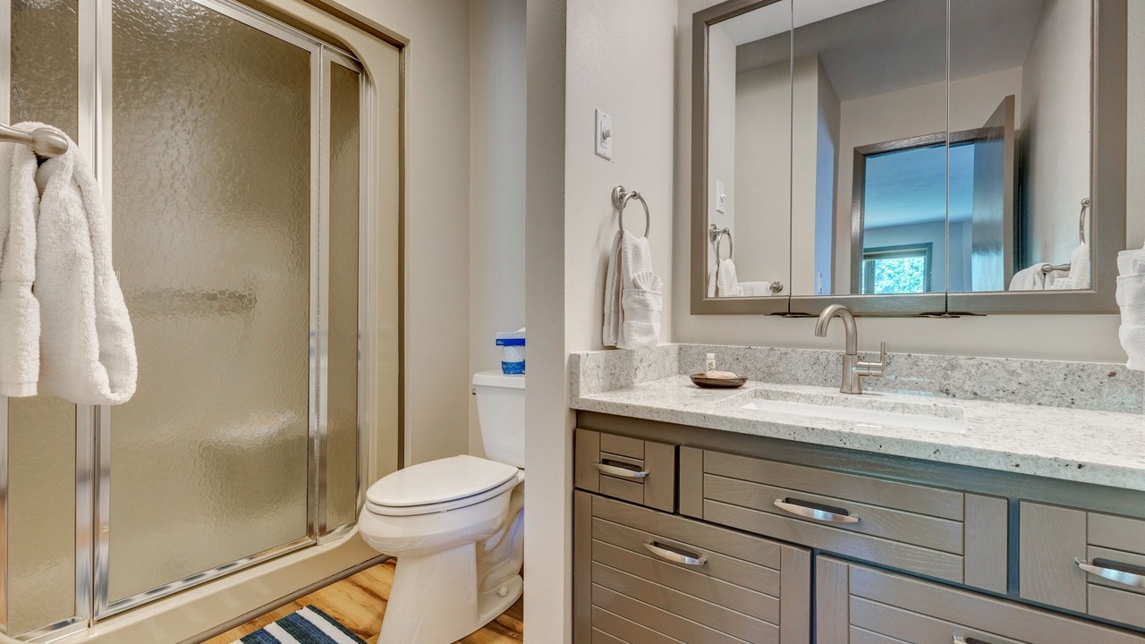 Photo of Bathroom in Mountain House