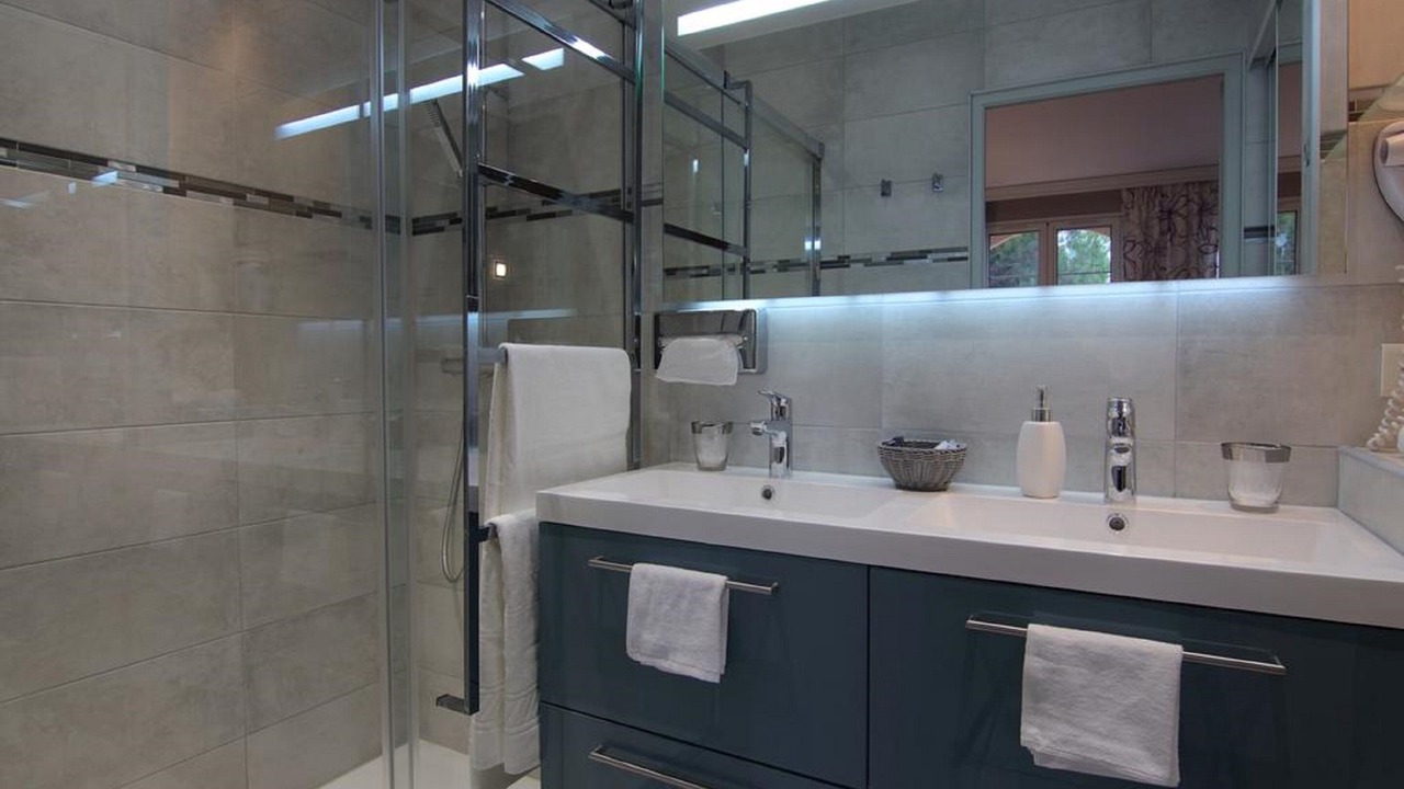 Photo of Bathroom in Chalons-en-Champagne