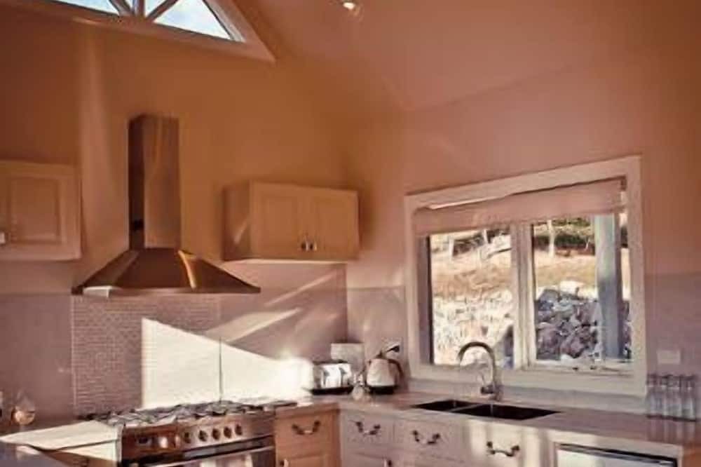 Photo of Kitchen in Emerald