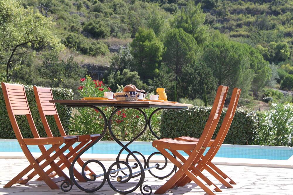 Photo of Patio Balcony in Roquebrun