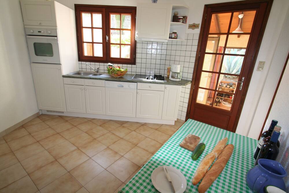 Photo of Kitchen in Roquebrun