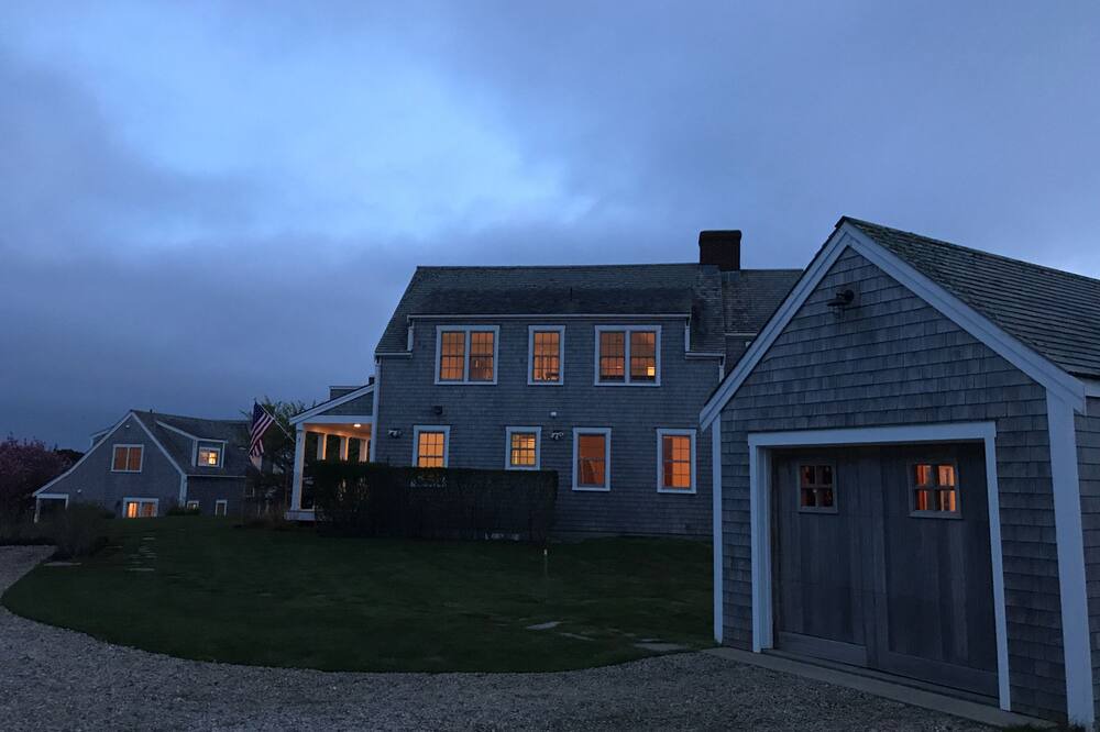 Photo of Others in Dionis