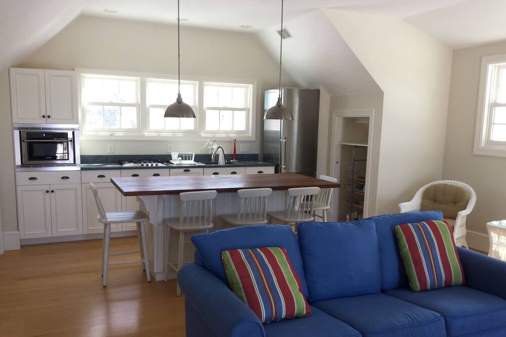 Photo of Others in Dionis