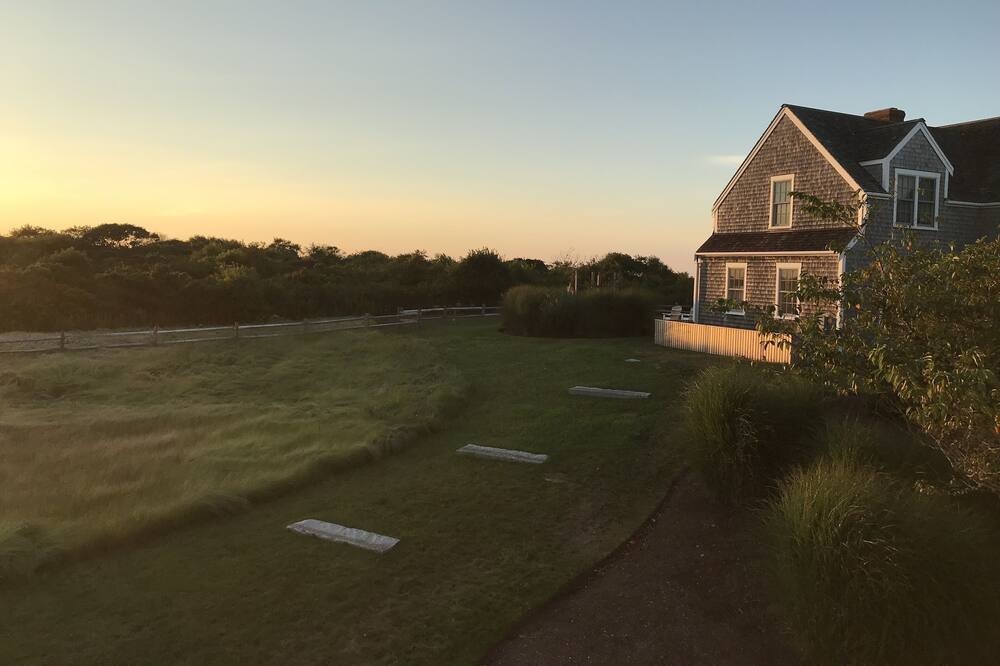 Photo of Others in Dionis