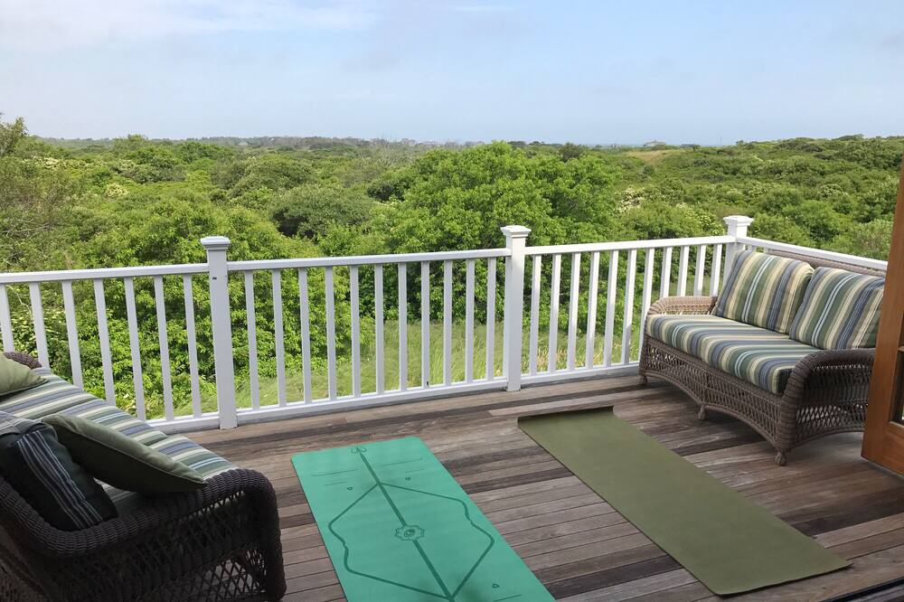 Photo of Others in Dionis