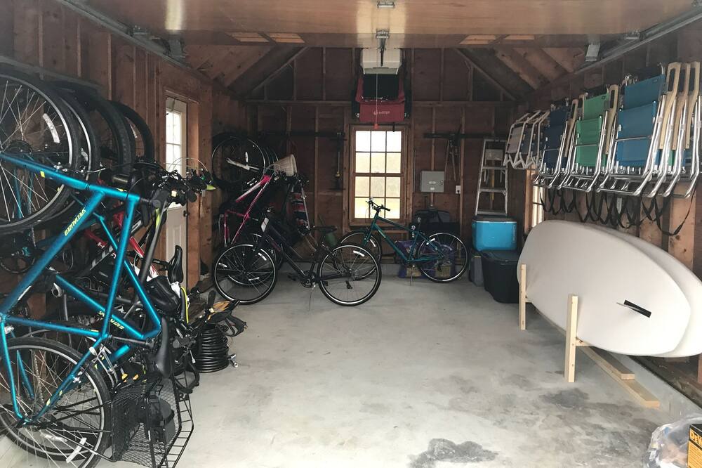 Photo of Others in Dionis