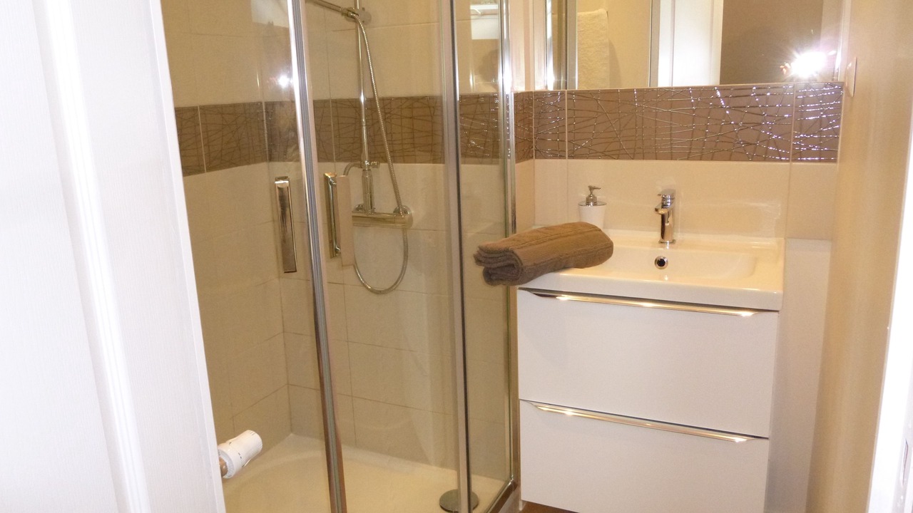 Photo of Bathroom in Illiers-Combray