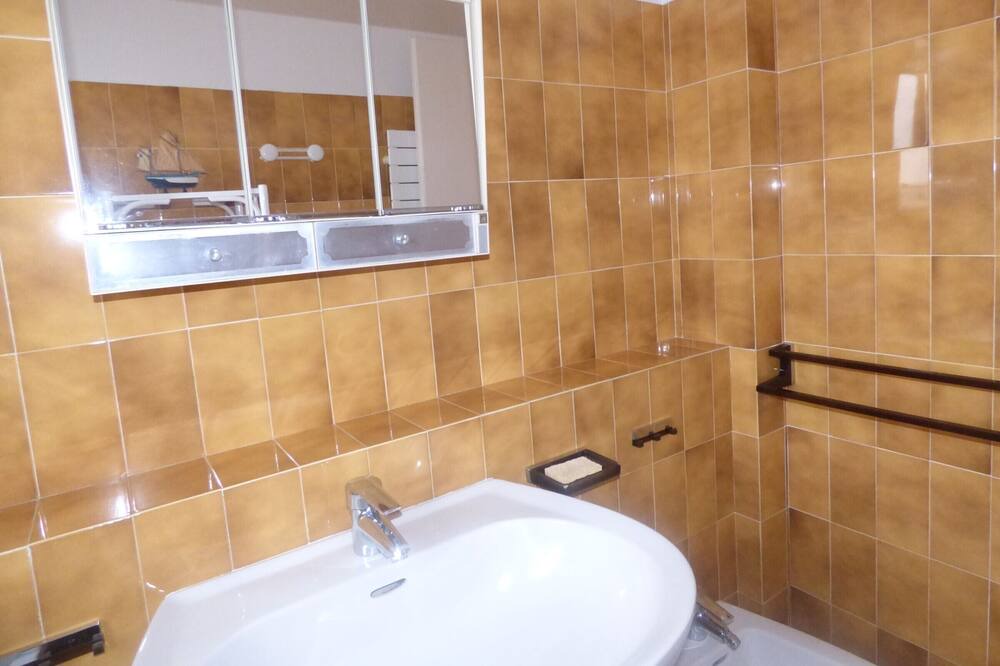 Photo of Bathroom in Saint-Gilles-Croix-de-Vie