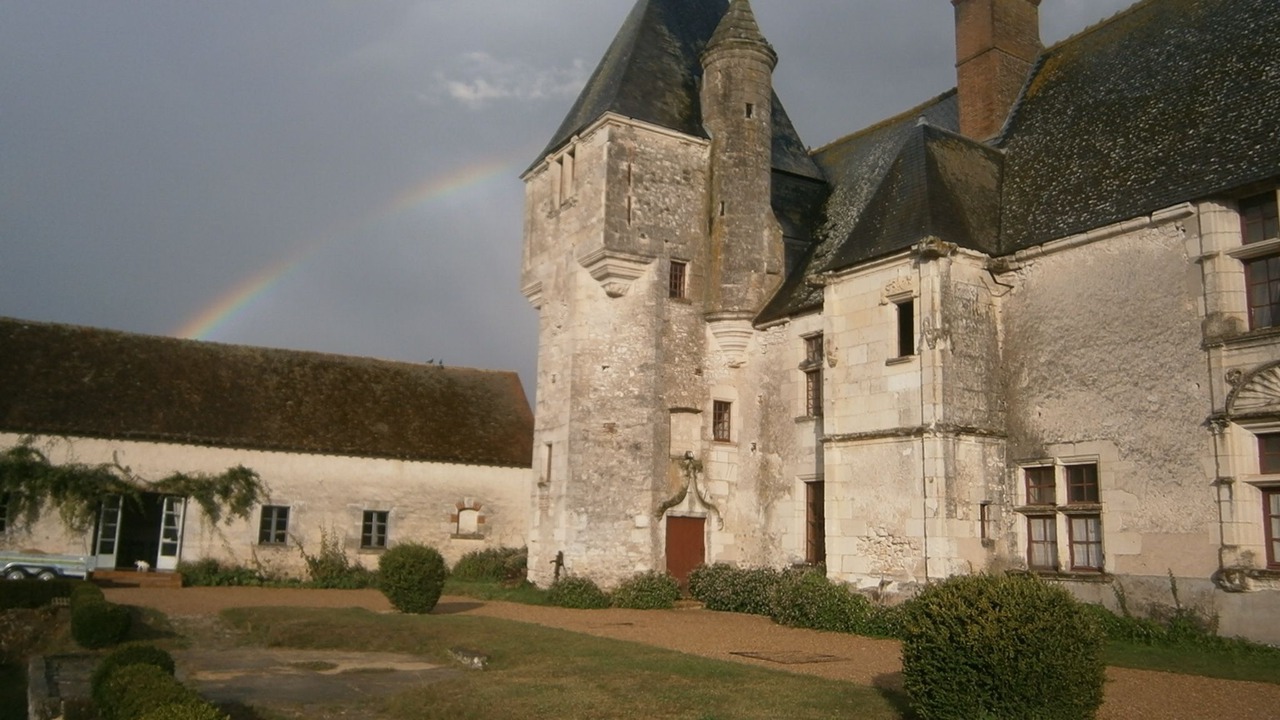 Photo of Buildings in Chemery