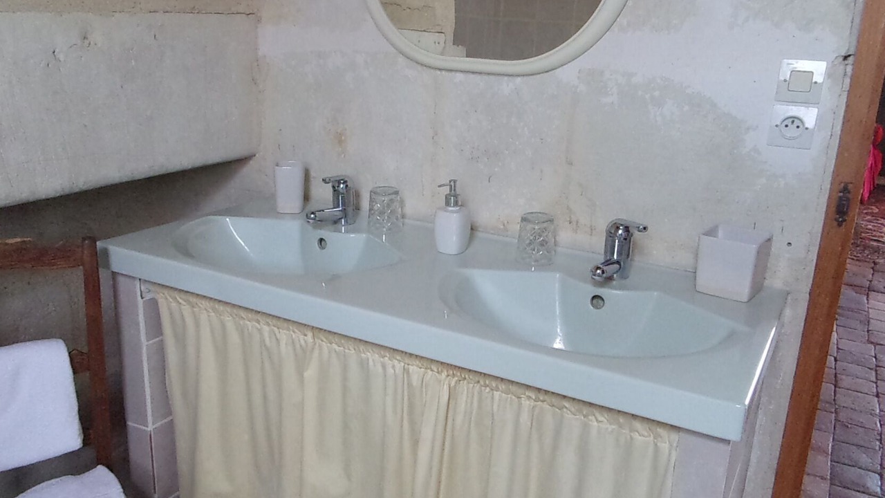 Photo of Bathroom in Chemery