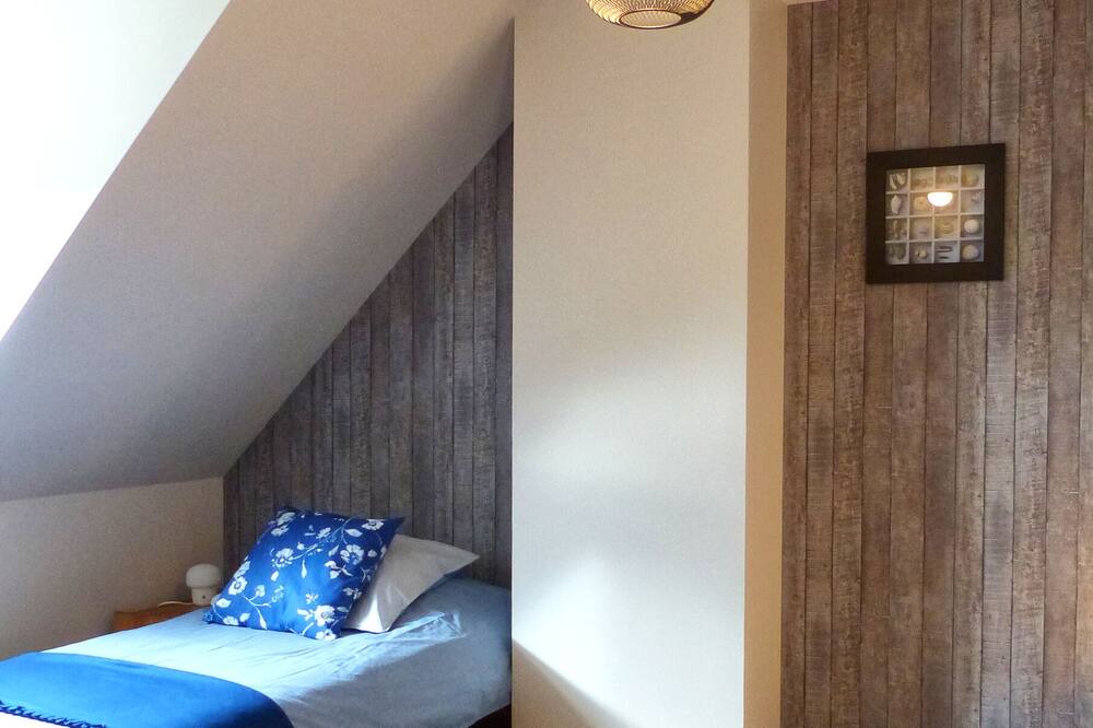 Photo of Bedroom in Le Val-Saint-Pere