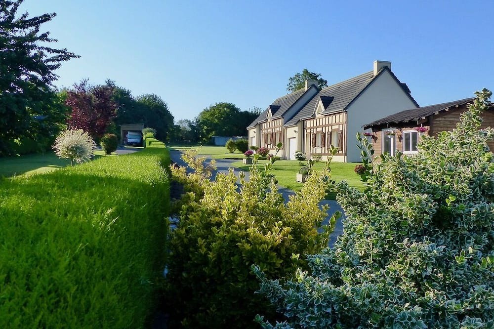 Photo of Outdoor in Le Val-Saint-Pere