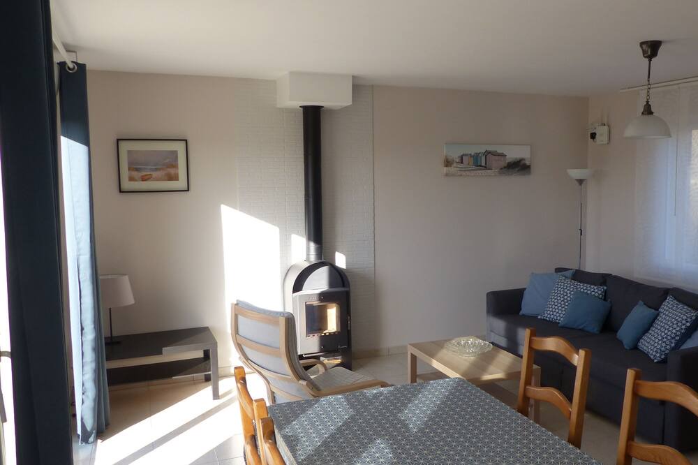 Photo of Livingroom in Le Val-Saint-Pere