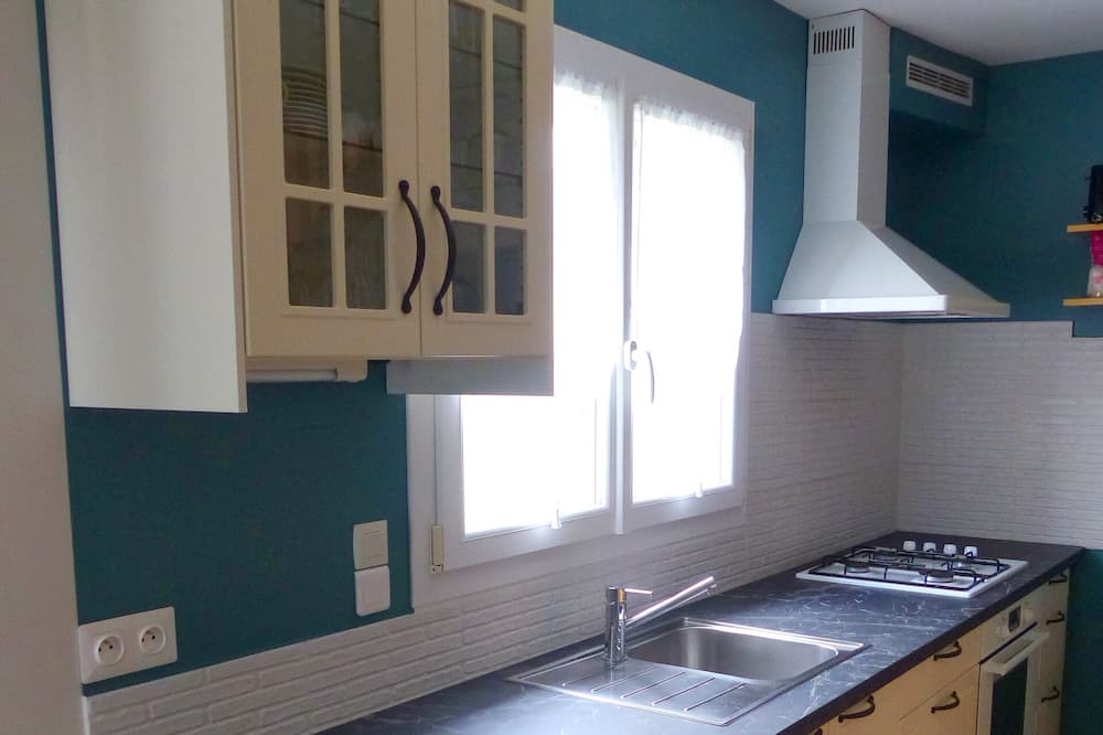 Photo of Kitchen in Le Val-Saint-Pere