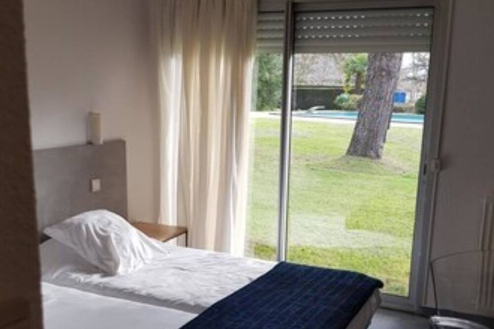 Photo of Bedroom in Ibos