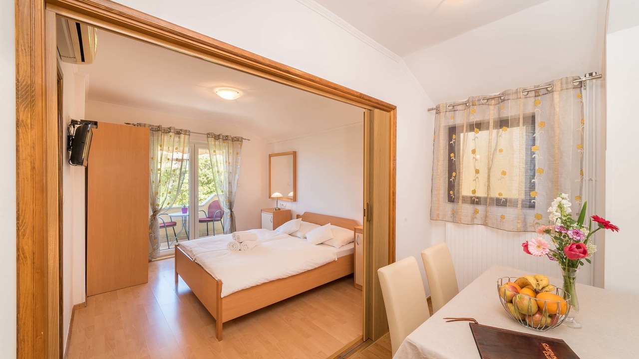 Photo of Bedroom in Banjol