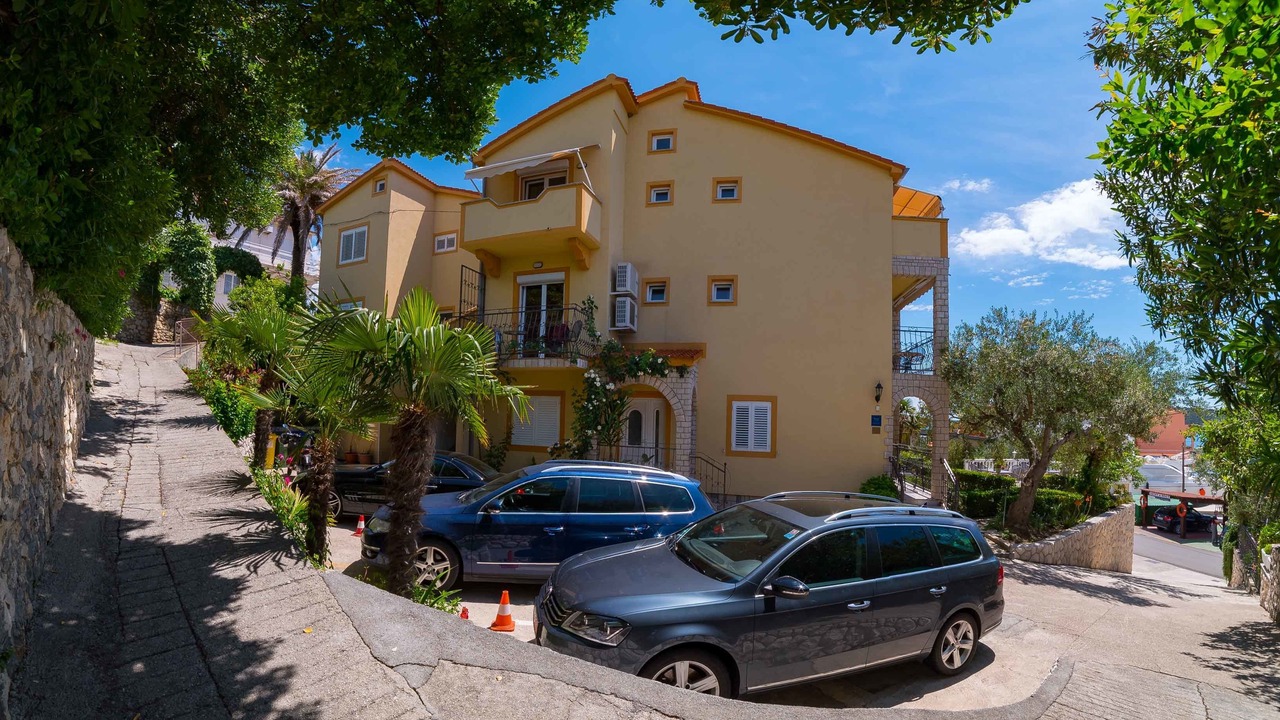 Photo of Outdoor in Banjol