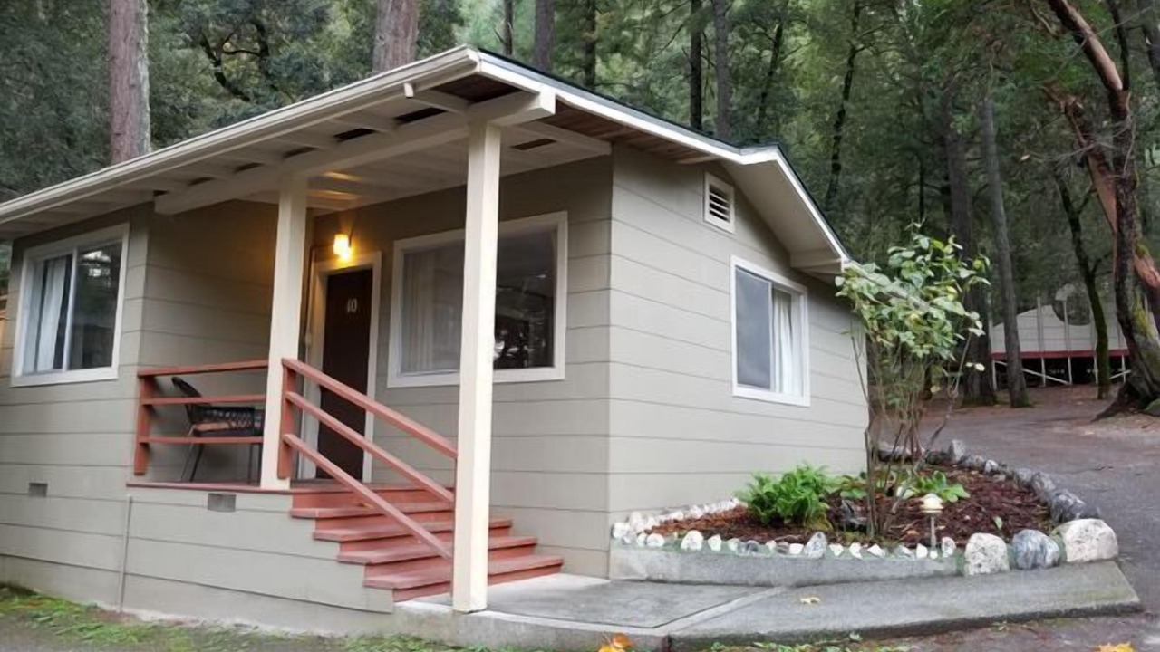 Photo of Bedroom in Willow Creek