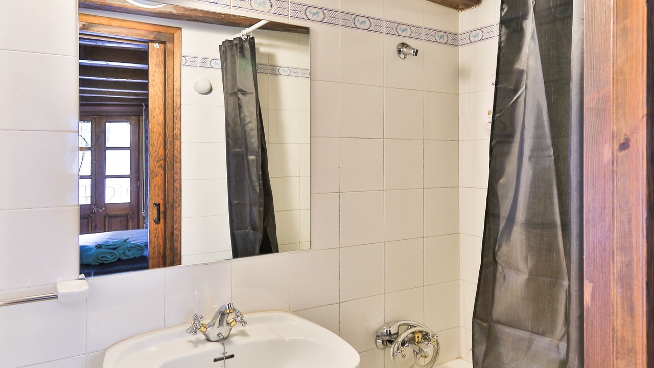 Photo of Bathroom in Andorra la Vella