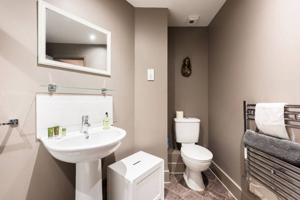 Photo of Bathroom in Bray on Thames
