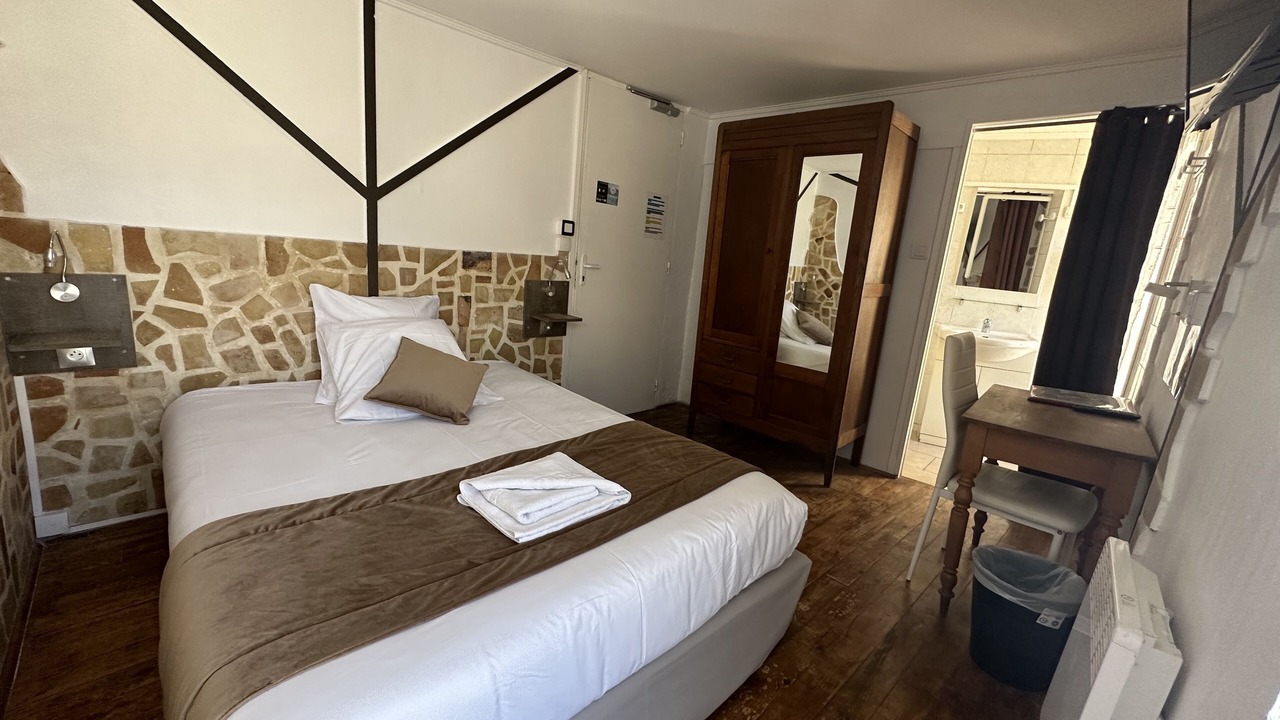 Photo of Bedroom in Annot