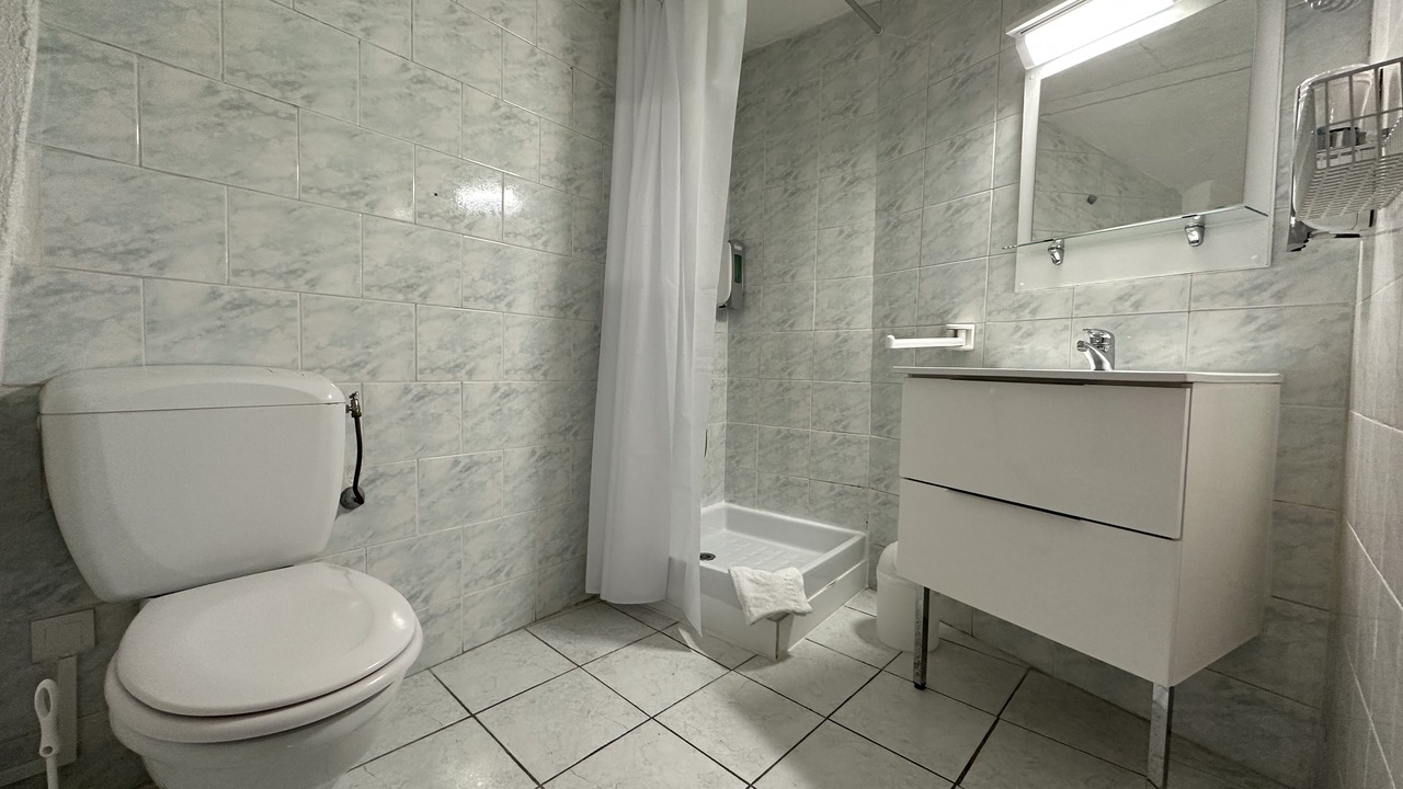 Photo of Bathroom in Annot