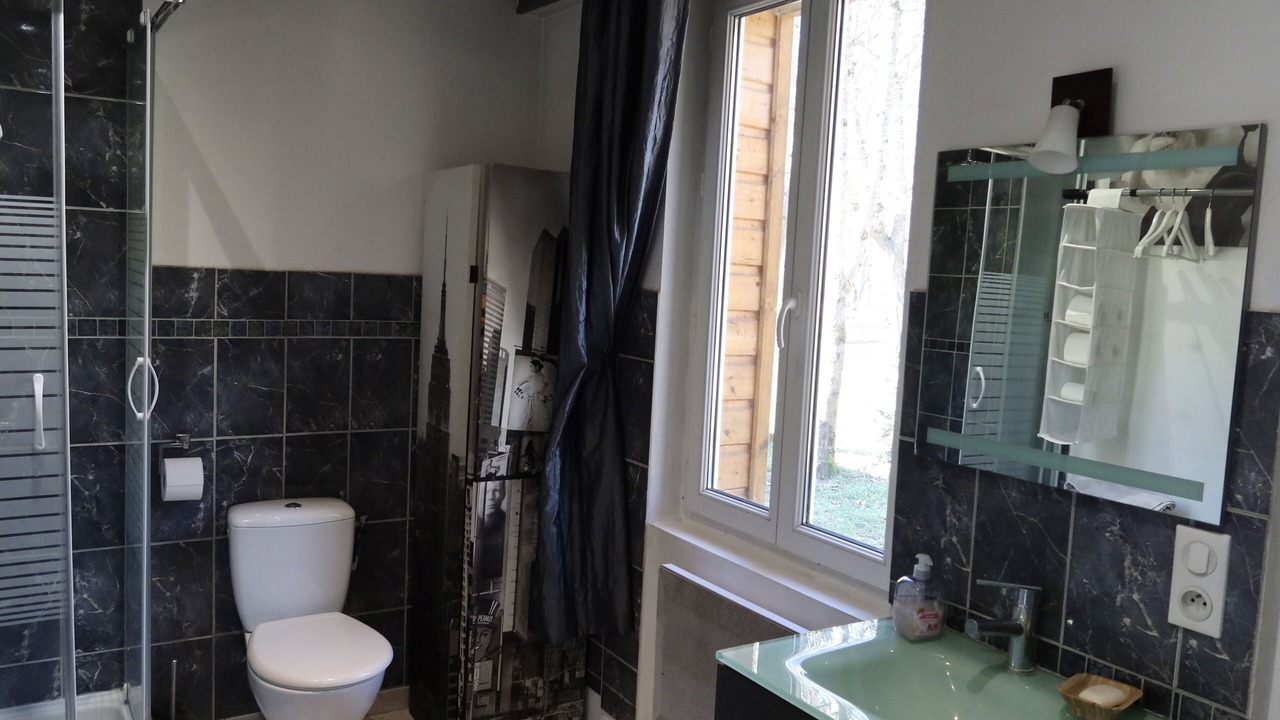 Photo of Bathroom in Saint-Florent-sur-Cher