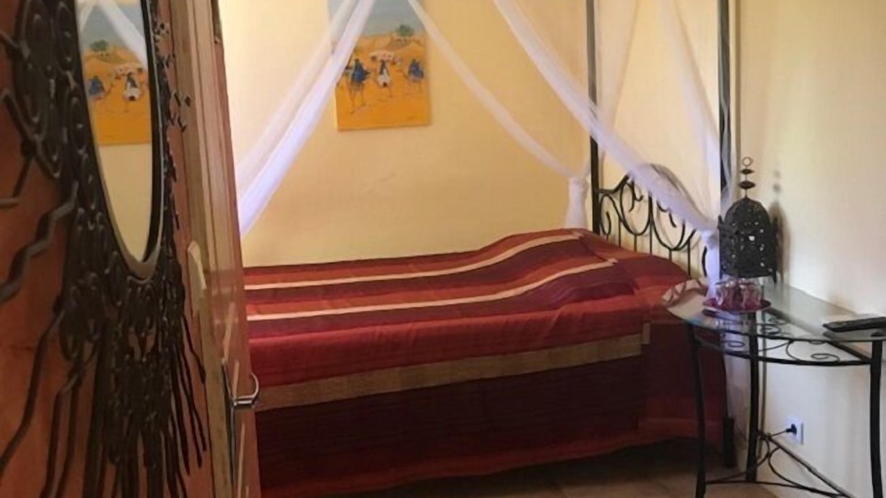 Photo of Bedroom in Lunel-Viel