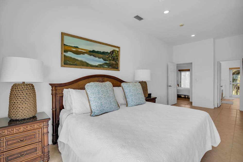 Photo of Bedroom in Coury