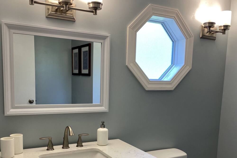 Photo of Bathroom in Paw Paw