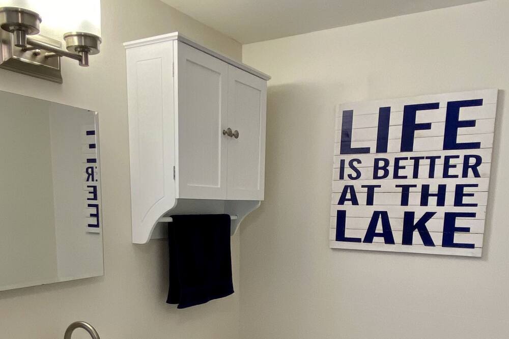Photo of Bathroom in Paw Paw
