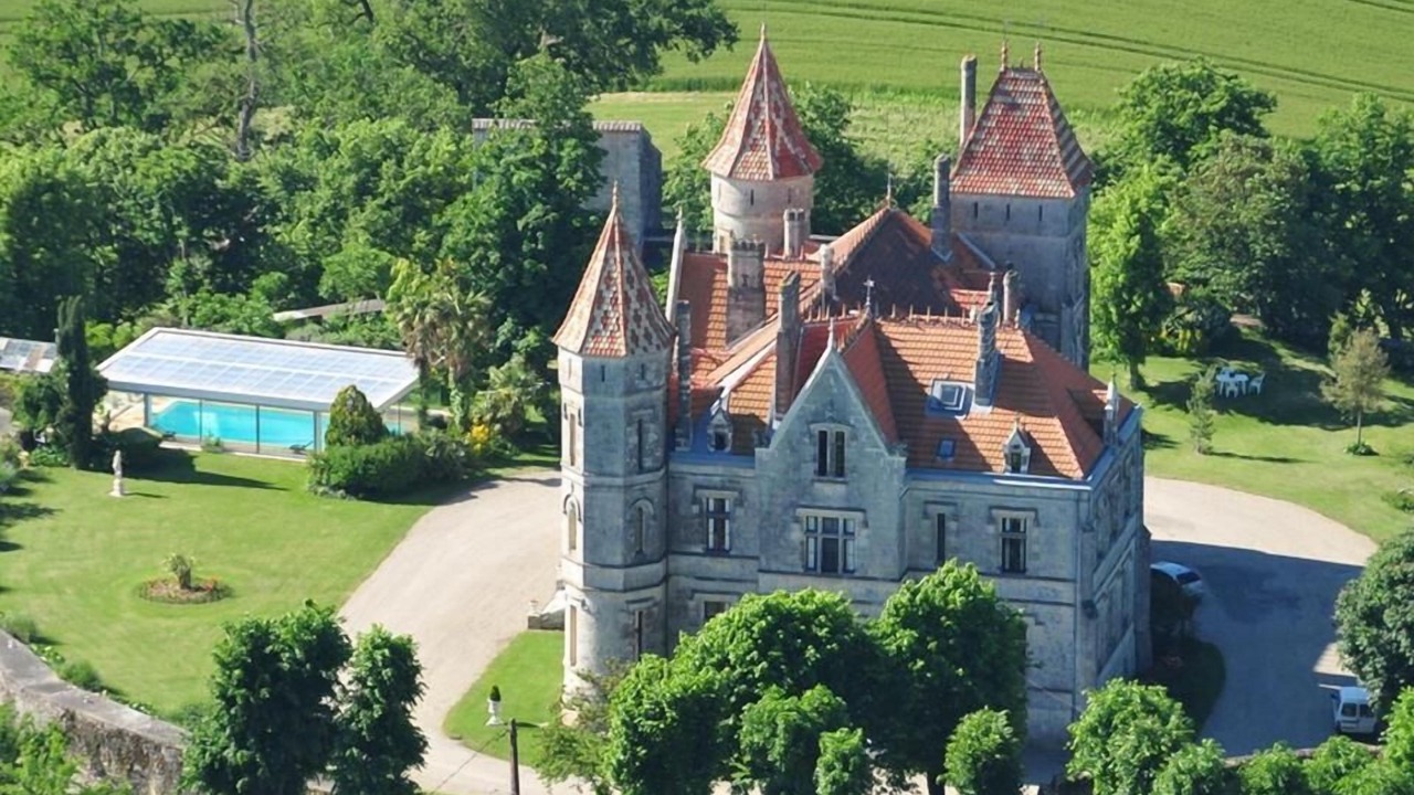 Photo of Outdoor in Leyritz-Moncassin