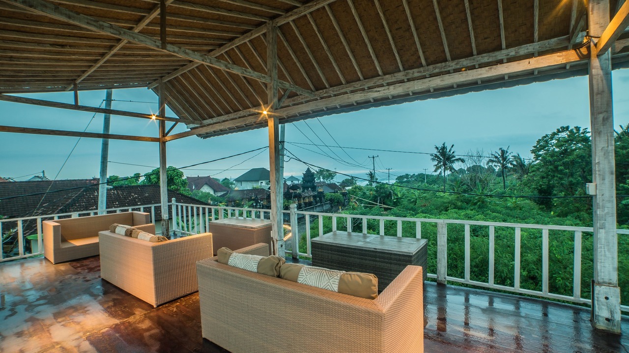 Photo of Patio Balcony in Mushroom Bay