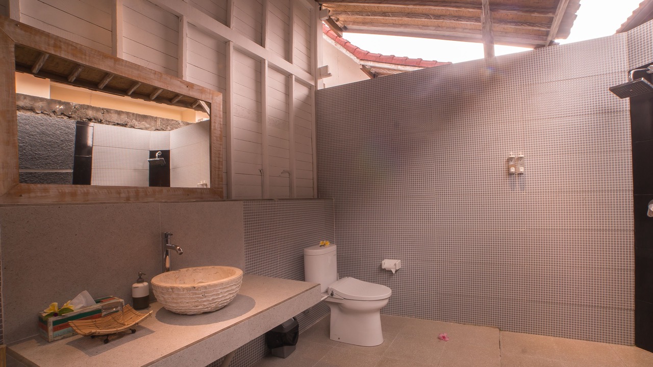 Photo of Bathroom in Mushroom Bay