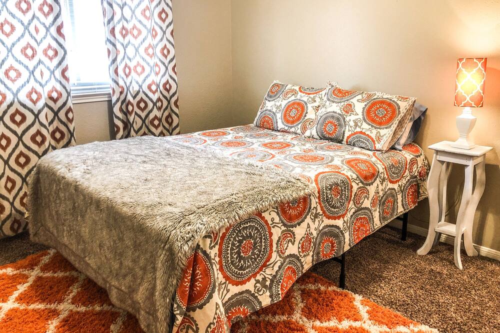 Photo of Bedroom in Cowley
