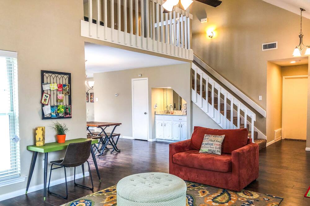 Photo of Livingroom in Cowley