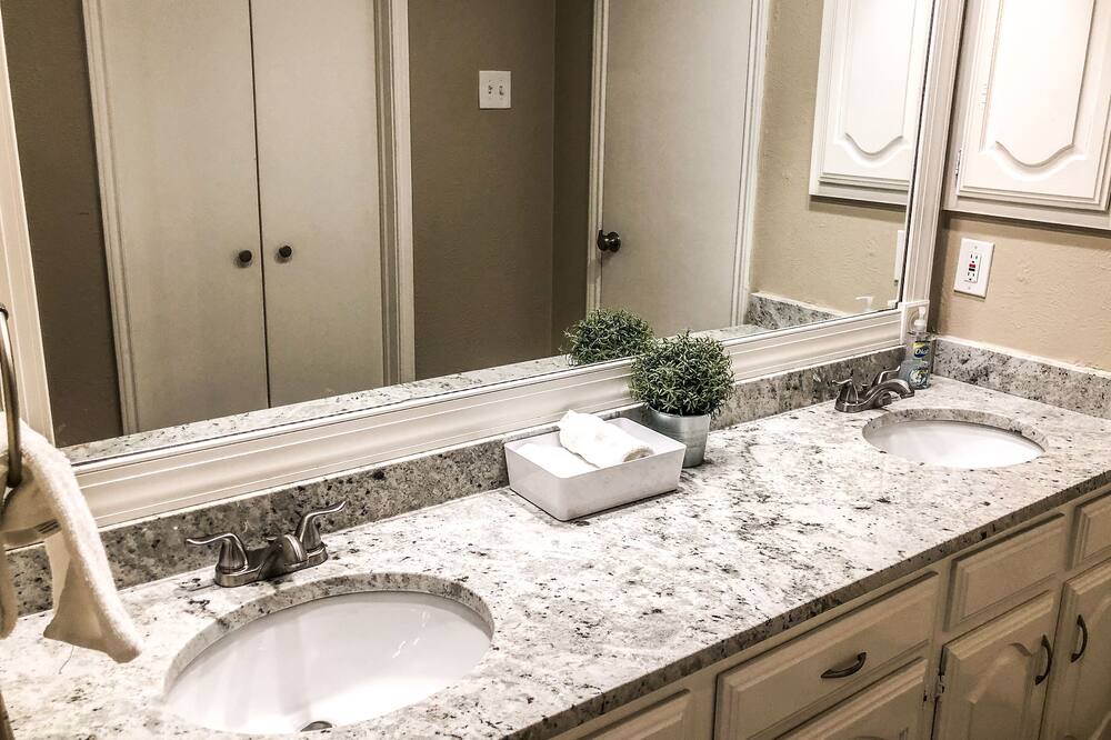Photo of Bathroom in Cowley